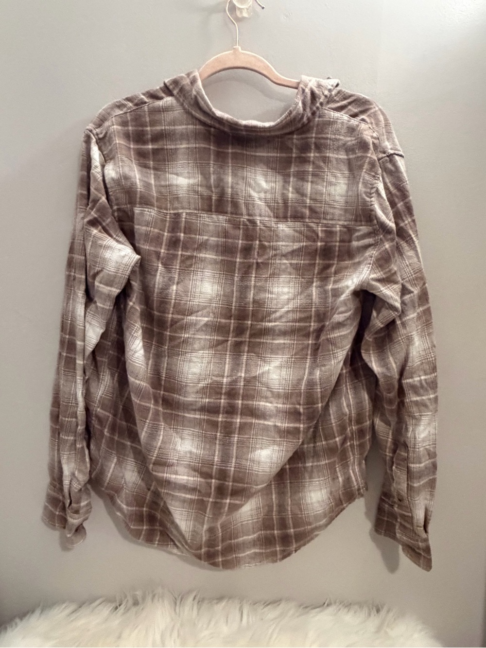 Aeropostale Taupe and White Plaid Button-Down Shirt
